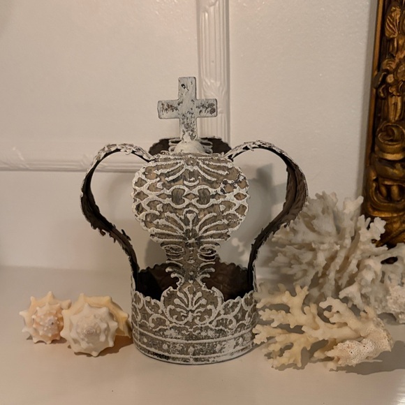 Other - Distressed White Metal Crown Home Accent